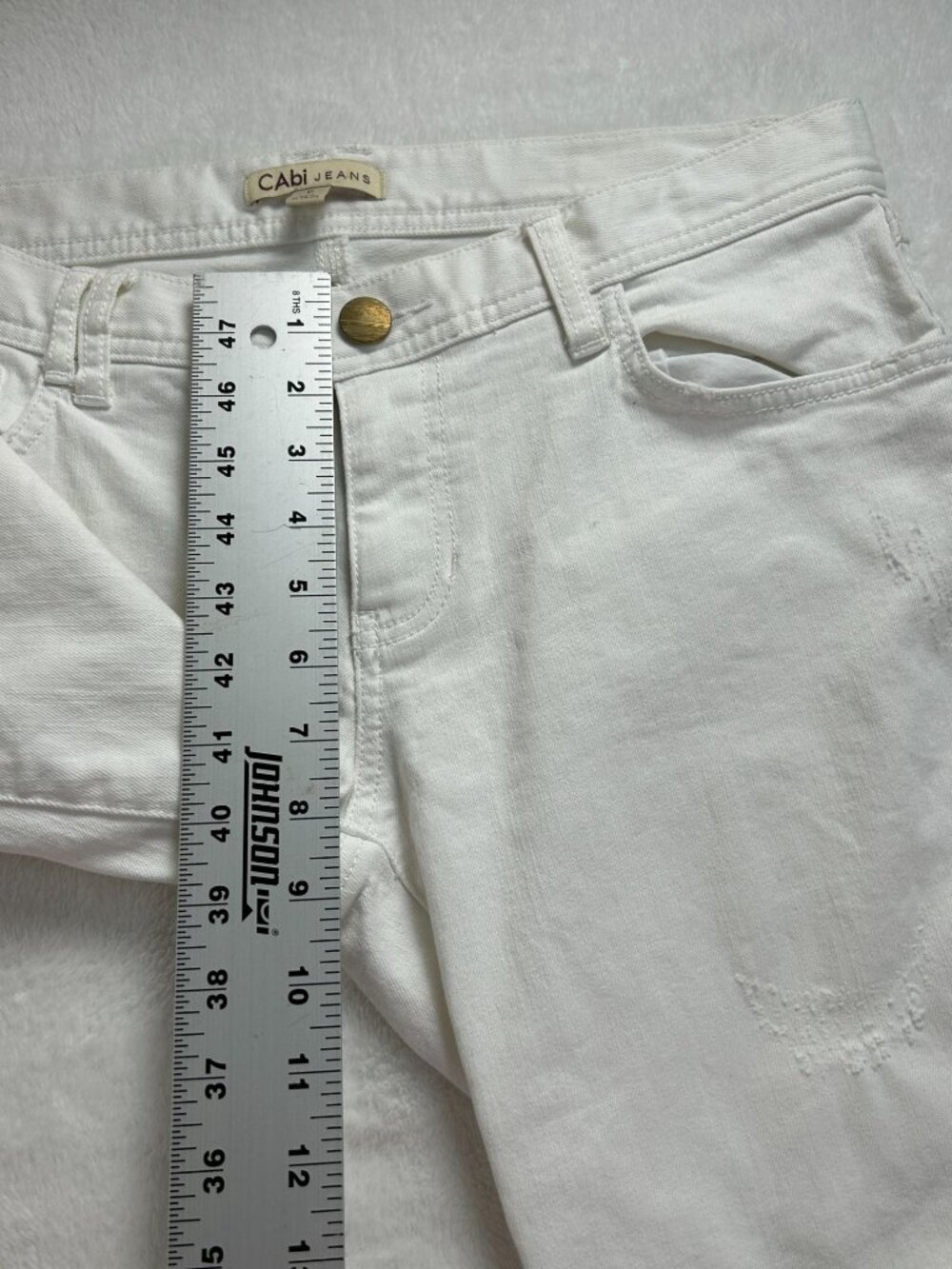 CAbi White Rolled-Hem Bermuda Shorts - Picture 8 of 10